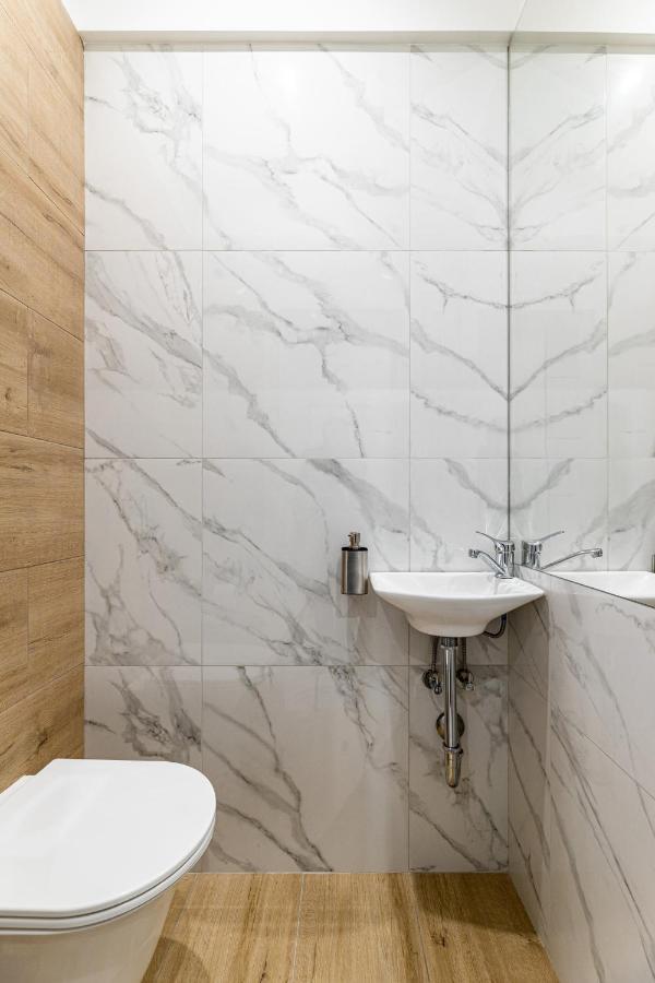 Modern In The Of Center Апартаменты Львов