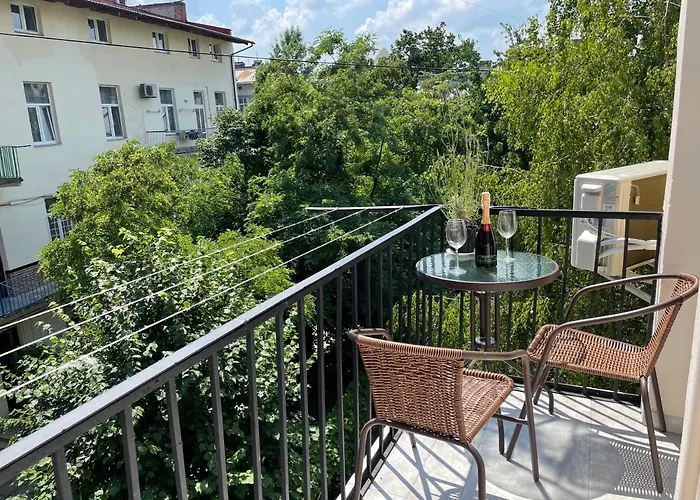 Modern Studio Apartment In The City Of Center